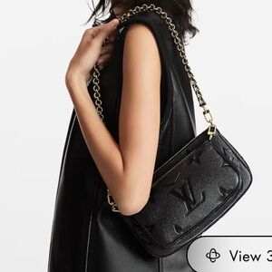 100% Authentic Like New Louis Vuitton Multi Pochette cross-body bag. #Pochette